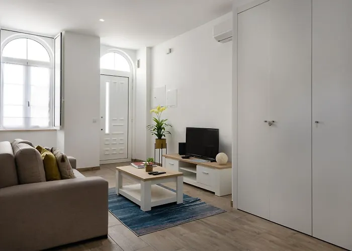 Red Door Flat By Trip2portugal * Figueira da Foz